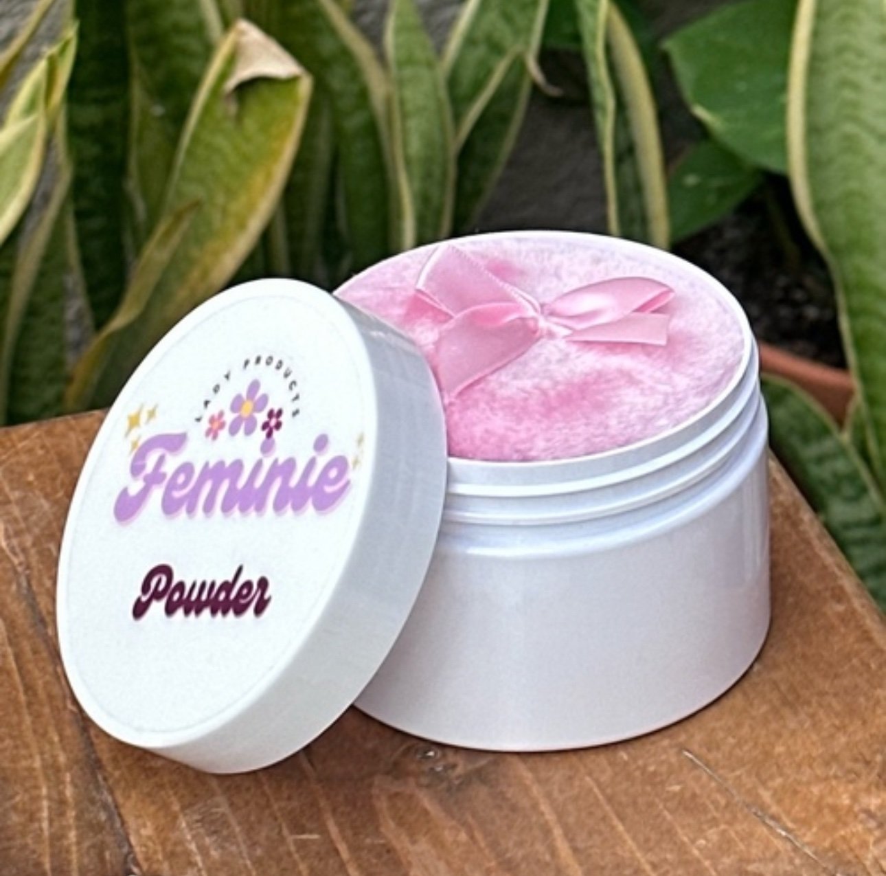 البودره الانثويه